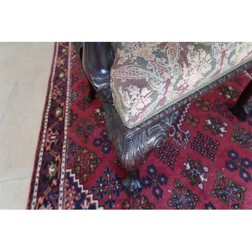  A good quality mahogany Georgian style armchair on carved cabriole legs - in good condition