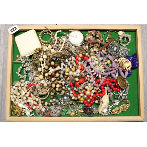  An Assorted Group of Silver & Costume Jewellery items to include OMG Marked Scottish Brooches&nb... 