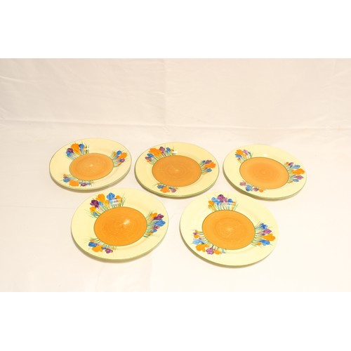  A Set of Five Circa 1930/40's Clarice Cliff Crocus Pattern Dishes,&nbsp;Hand-painted with sprays of ... 