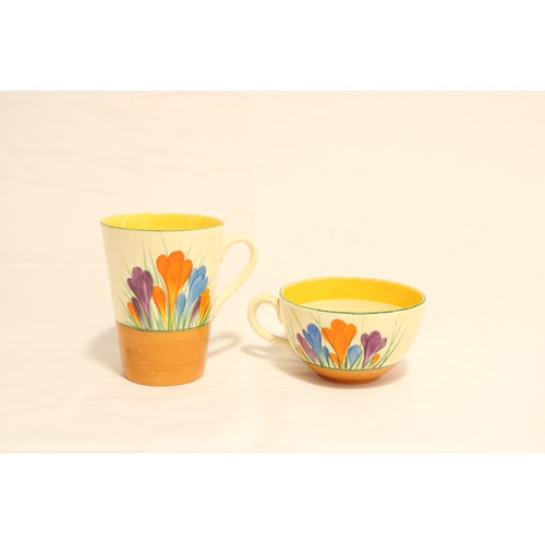  A pair of Circa 1930/40's Clarice Cliff Crocus Pattern Cups,&nbsp;Hand-painted with sprays of crocus... 