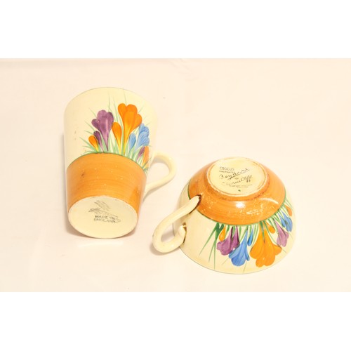  A pair of Circa 1930/40's Clarice Cliff Crocus Pattern Cups,&nbsp;Hand-painted with sprays of crocus... 