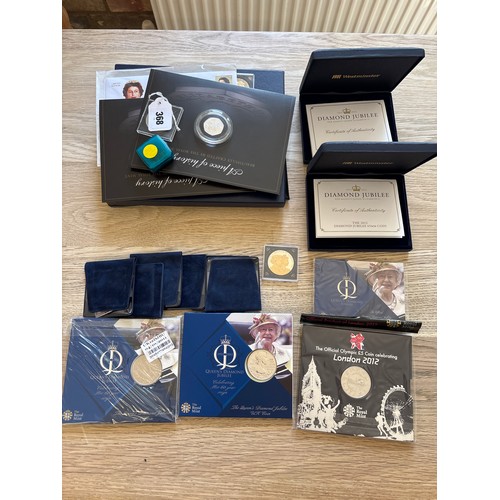 368 - A collection of 32 commemorative coins, most Jubilee related, most with certificates and packaging
