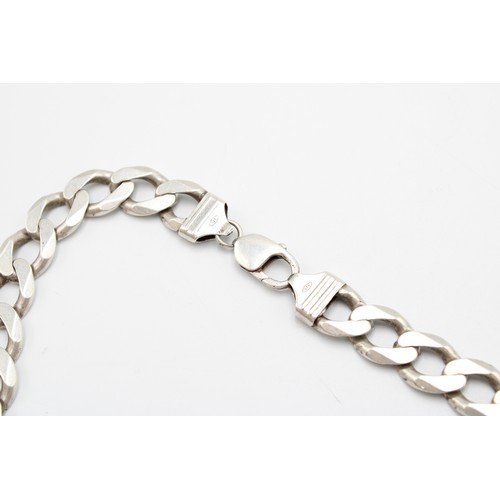 197 - A Heavy Gauge Sterling Silver Curb Chain Length 55cmWeight: 114g