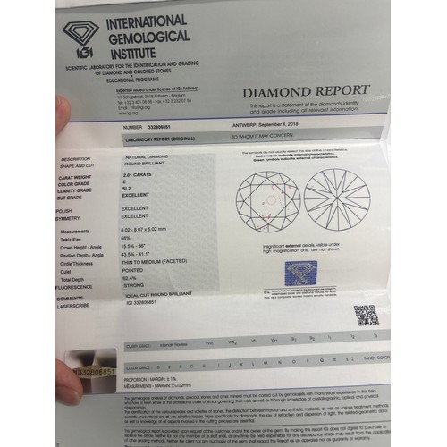  A Platinum 2.01ct Diamond Solitaire, Cert Stating E, SI2. single round brilliant cut diamond in a Ti... 