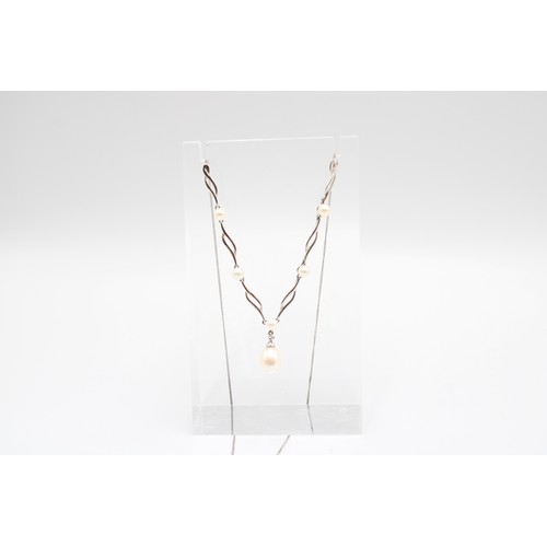  A 9kt Marked Pearl & Diamond NecklaceLength:54cm Weight: 3.86g&nbsp;&nbsp;