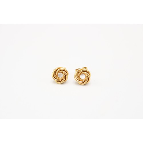 25 - A Pair of 18ct Knot Studs Weight: 3.19g