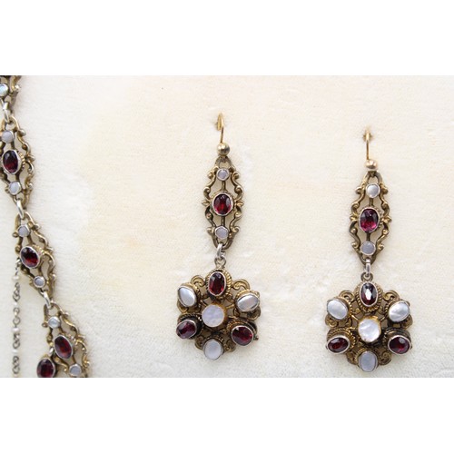 39 - An Austro-Hungarian Garnet and Mother of Pearl Necklace Circa 1880 of Festoon Design, Set in Silver ... 