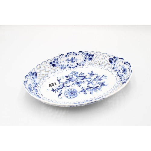 431 - A porcelain dish, bearing Meissen marks, Blue Onion pattern, pierced sides, width 25cm