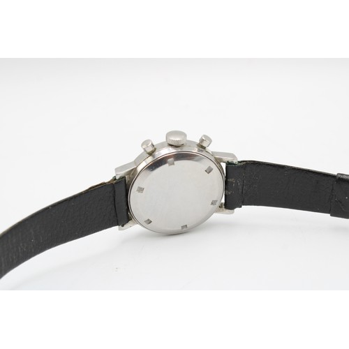 260 - A 1960's Avia, Reference 15017 Stainless Steel Chronograph. 41mm. Featuring a Landeron Cal 149 Movem... 