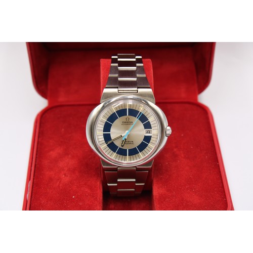  An Automatic 1970's Omega Geneve 'Dynamic'. Featuring a Stainless Steel Case & Bracelet, Silver ... 