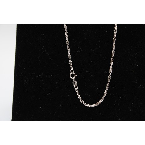  A 9ct white gold chain, struck 375 length 40cm, weight 1.64g