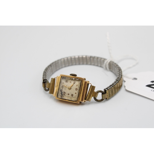  An 18ct gold Otis ladies wristwatch, the back struck 18K 0,750 and numbered 3044, width of bezel 15m... 