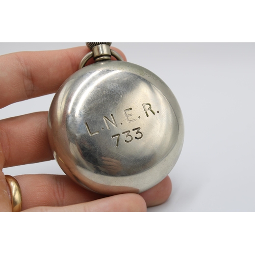  London Passenger Transport Board Pocket Watch, Case back Marked L.N.E.R 733. 58mm. Condition: Winds,... 