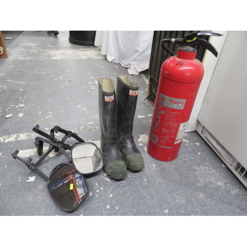 158 - Fire extinguisher, wind mirror extenders and steel toe capped wellies size 8