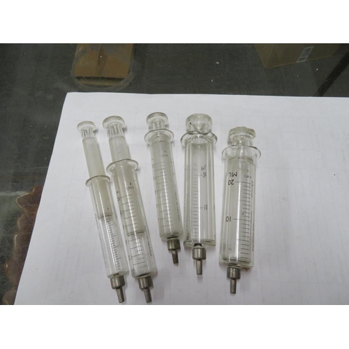 671 - 5 Vintage glass syringes