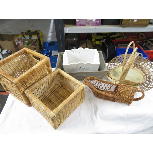 216 - Selection of wicker and other storage baskets