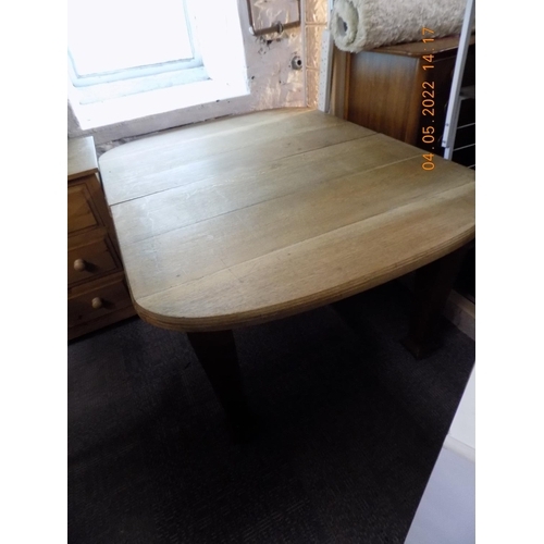 228 - Antique table