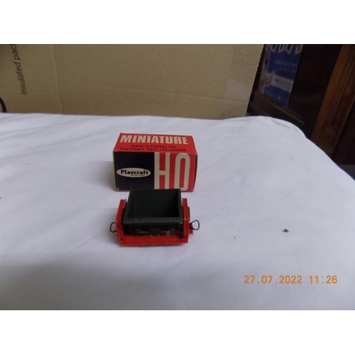 11 - Playcraft HO miniature P20 tipper wagon