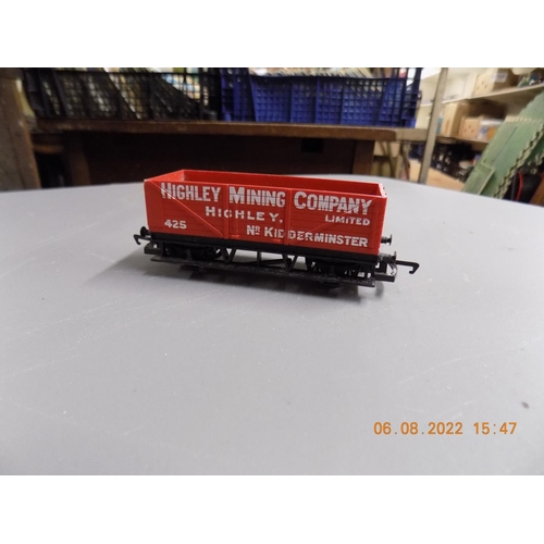 106 - Hornby Highley Mining company wagon 425