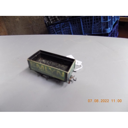 130 - Peco 00 gauge coal wagon