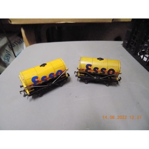 194 - 2 x Hornby Dublo Esso petrol tankers