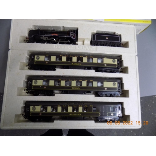 90 - Hornby Kentish Belle Ltd Edition train pack