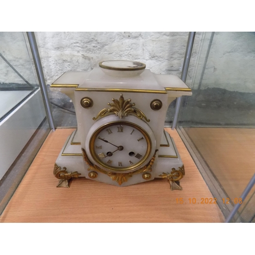 306 - Vintage French Onyx and Brass Mantle Clock No 3490 w/o