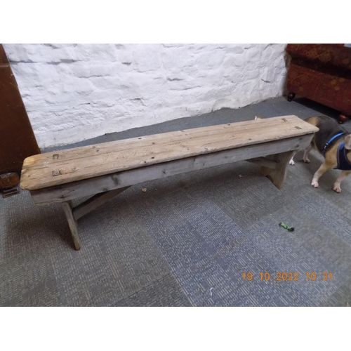 275 - 5ft Wooden Bench