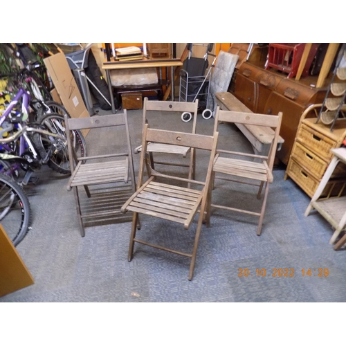 286 - 4 Wooden Folding Chairs