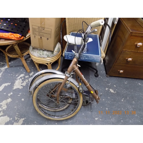 226 - Elite Folding Bike