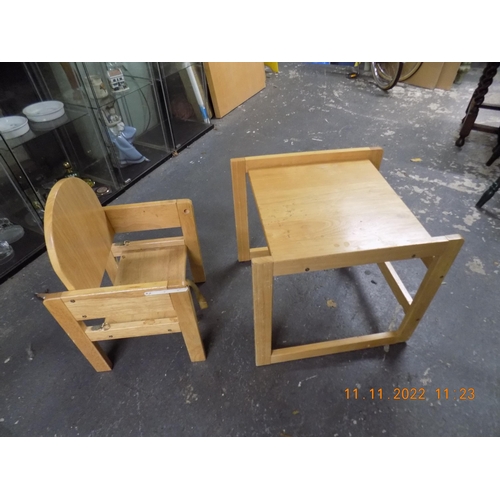 248 - Metamorphic Highchair