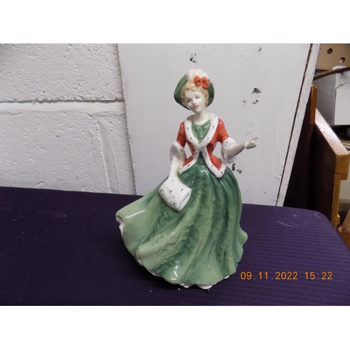 314 - Royal Doulton 'Christmas Day 2000' No Damage