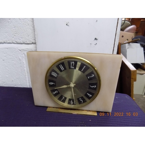 339 - Vintage Clock