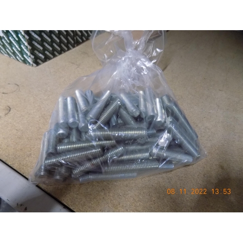 71 - Bag of Threaded Bars