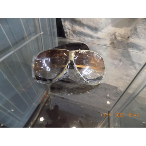 322 - Ferarri Folding Sunglasses with case