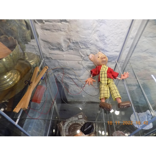 323 - Vintage Pelham Rupert the Bear Puppet