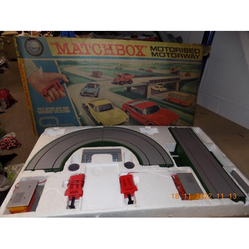 2A - Matchbox Motorised Motorway - No Cars