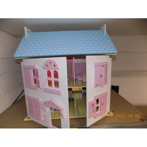 149 - Wooden Dolls House