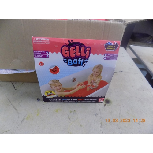 242 - Box of 12 Red Gelli Baff