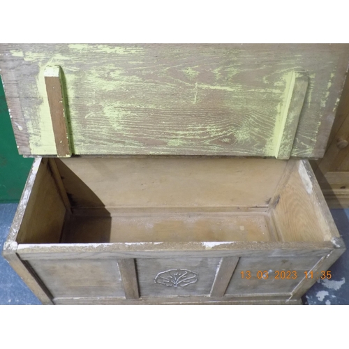 281 - Oak Bedding Box