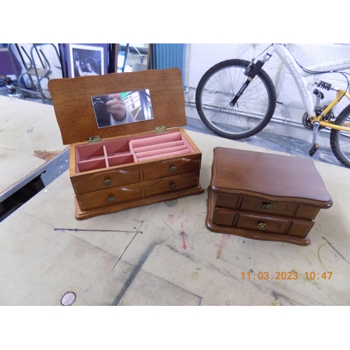 Lot 90        