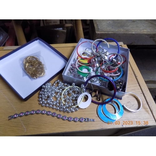 320 - Box of Costume Jewellery