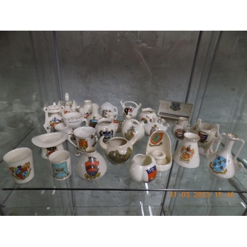 322 - Selection of Vintage Crested Ware Ceramics