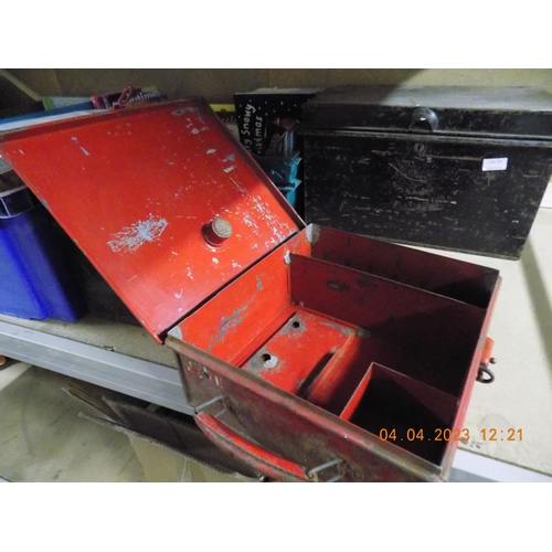 40 - Metal Box