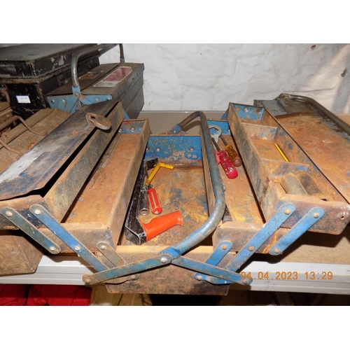 Lot 76        