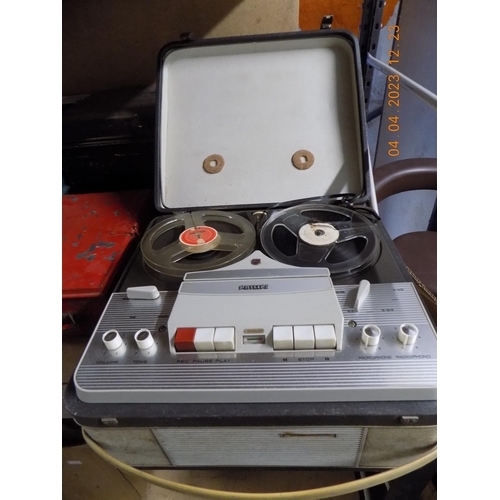 41 - Philips Reel to Reel Player