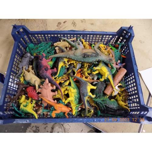 273 - Tray of Dinosaurs