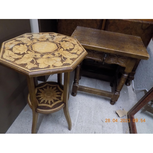 402 - 2 Side Tables