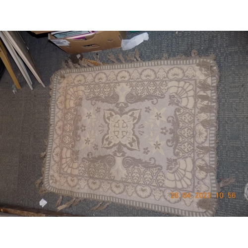 429 - Rug 38x30