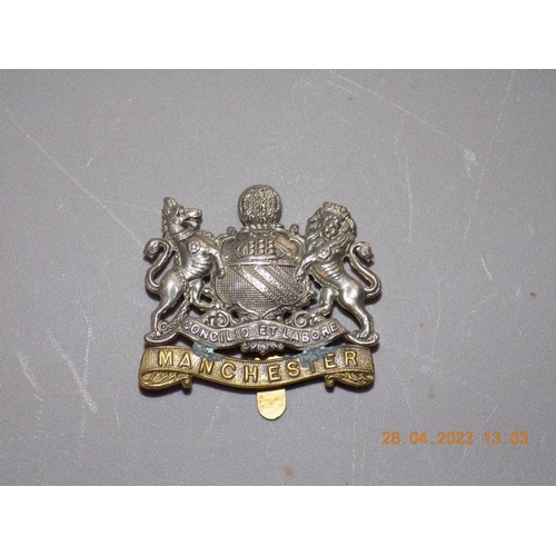 454 - Manchester Regiment Cap Badge